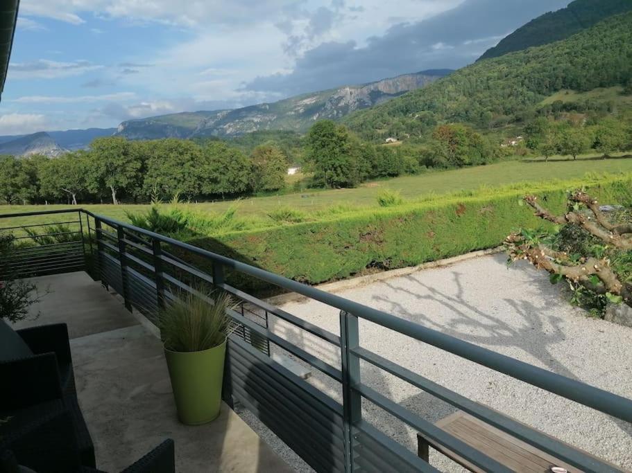 Balcons Du Royans.Logement Entier Piscine Saint-Jean-en-Royans Ngoại thất bức ảnh